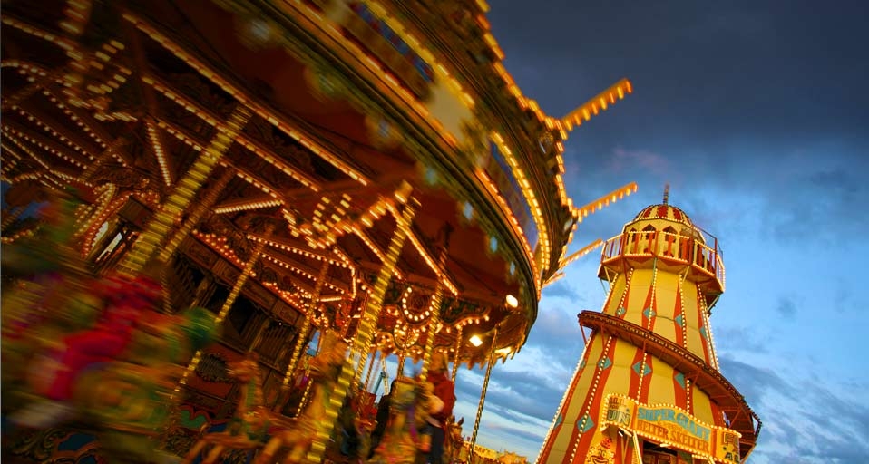 Goose Fair, Nottingham, England -- Neil Farrin/Photolibrary &copy; (Bing United Kingdom)